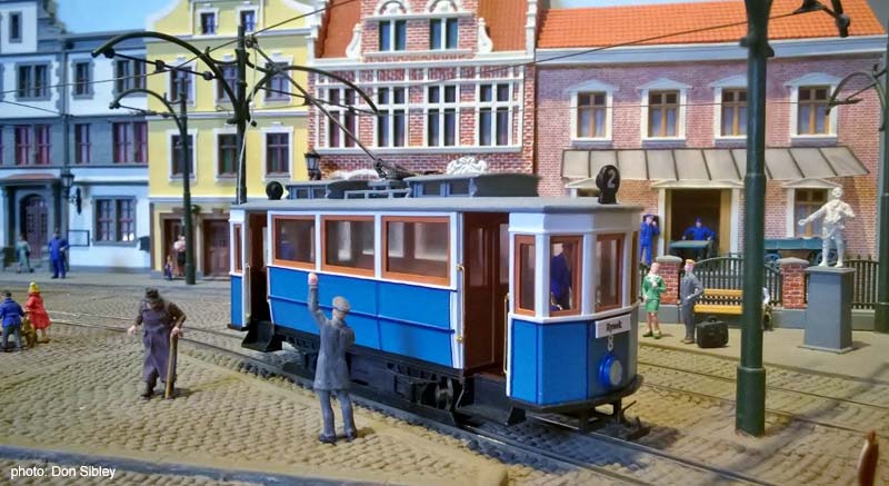 tramvaje nebe-Krakow 8 (1024x559)