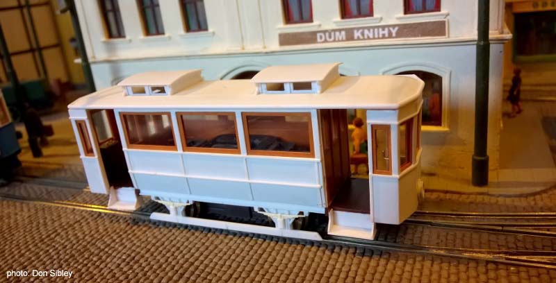 tramvaje nebe-krakow-WP_20160128_003 (800x408)
