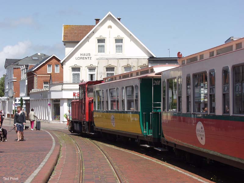 P7085227